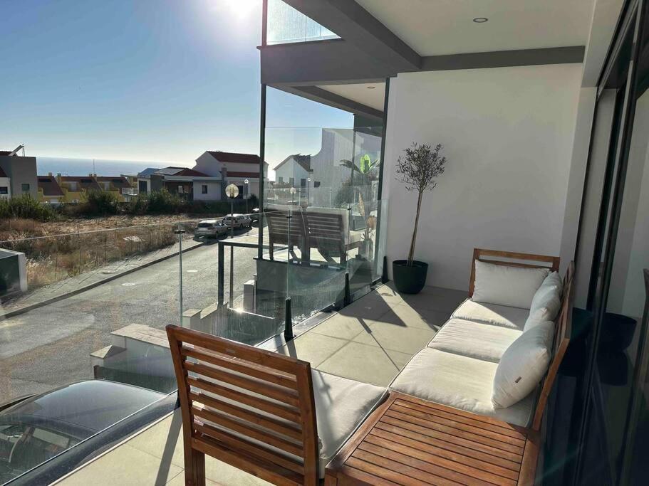 Beach, Ocean View & Bright House Эрисейра Экстерьер фото